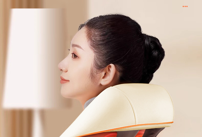 Hướng dẫn sử dụng máy massage vai gáy đúng cách, tránh sai tư thế